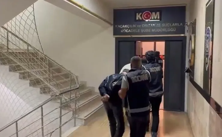 Kayseri’de ruhsatsız silah operasyonu: 3 gözaltı