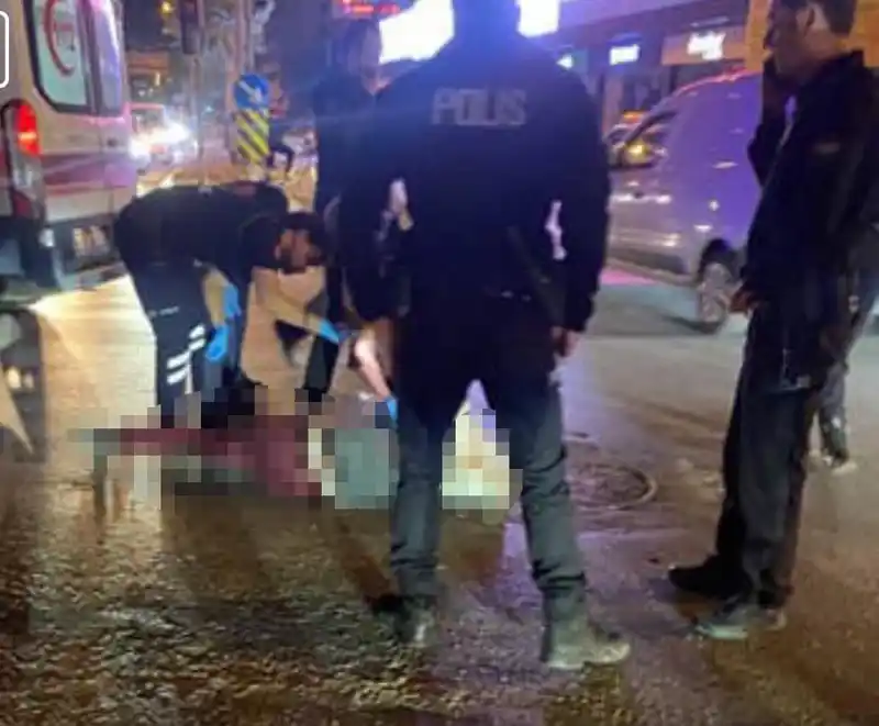 Vidanjörün altında kalan motosiklet sürücüsünün acı sonu
