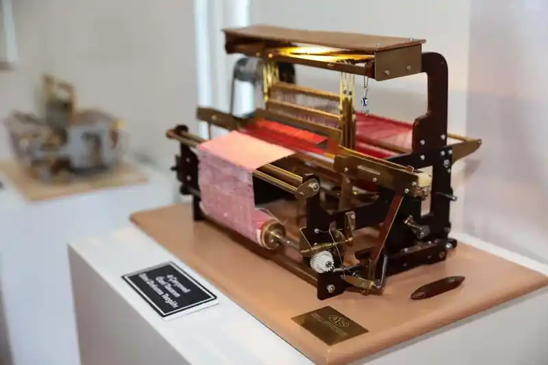 Minyatür dokuma tezgâhları el emeğinin serüvenine yolculuk yaptırdı
