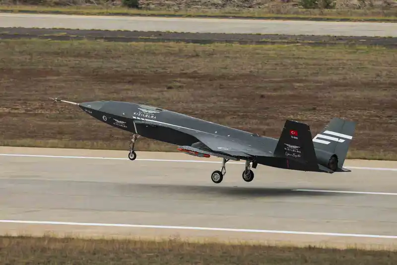 Bayraktar KIZILELMA’dan ilk atışta hedefler tam isabet
