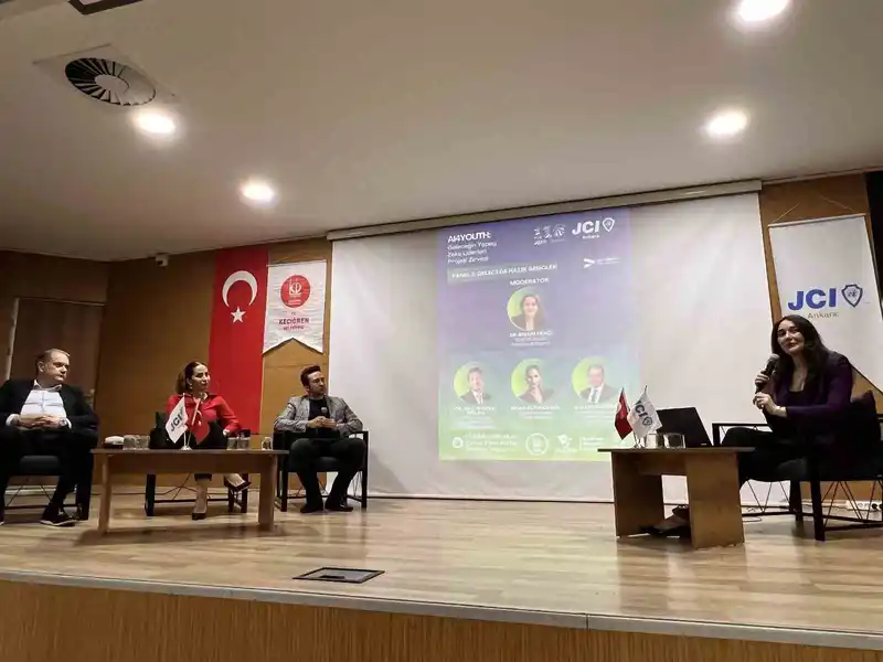 Keçiören’de ’Geleceğin Yapay Zekâ Liderleri Zirvesi’
