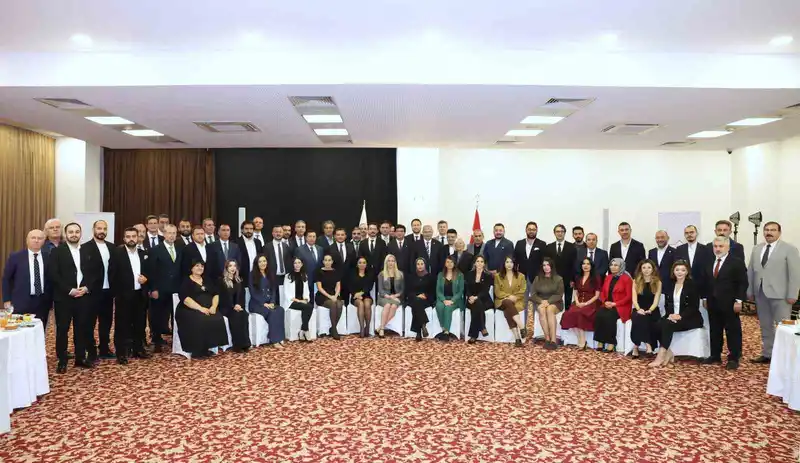 ATO Başkanı Baran, ’TOBB Türkiye 100’ Listesi’ne giren Ankara firmalarıyla bir araya geldi
