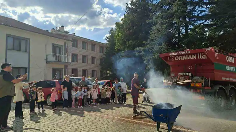 Minikler orman yangınları konusunda bilgilendirildi
