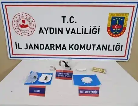 Evde uyuşturucu satışı yaparken yakalandı
