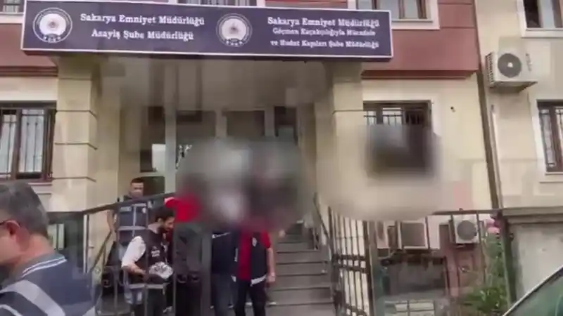 Polis nefes aldırmadı: Bir ayda 319 aranan şahıs yakalandı
