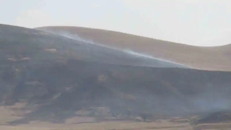 Kars’ta anız yangını
