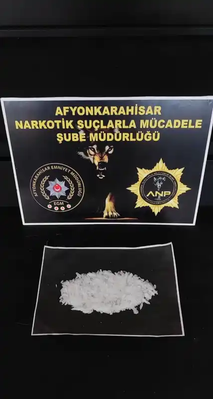 Uyuşturucuyla yakalanan 2 kişi tutuklandı
