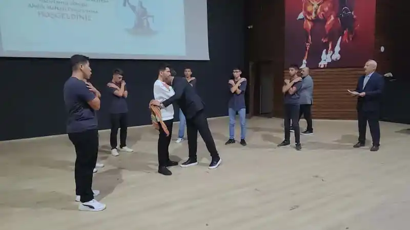 Edremit’te Ahilik Haftası kutlandı
