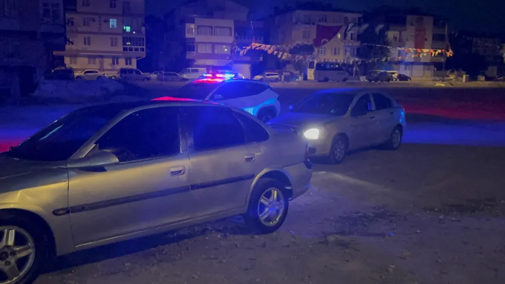 Ehliyetsiz sürücü polisten kaçamadı
