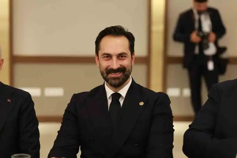 AK Parti’li Arınç: 