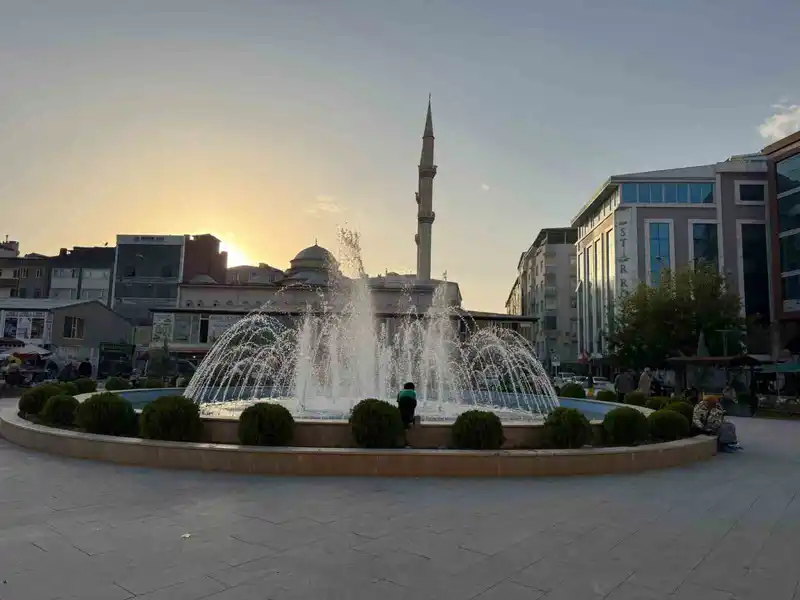 Iğdır’da ’Sırrı Süreyya Önder Parkı’ kararı 5 aydır onay bekliyor
