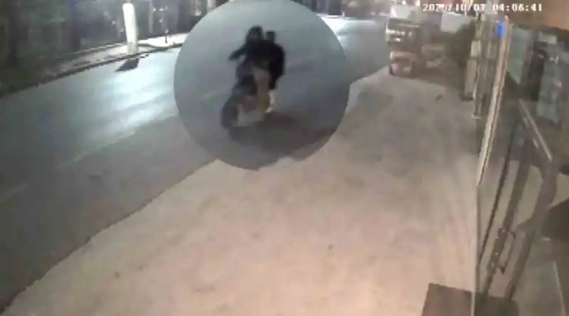 Sakarya’da elektrikli bisiklet ve kamyonet çalan zanlılar İstanbul’da yakalandı
