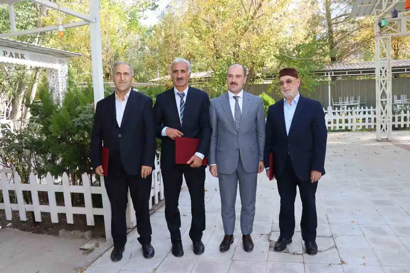 Oltu’da din görevlileri vefa yemeğinde buluştu
