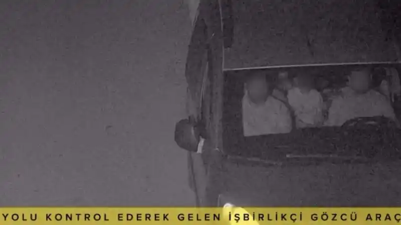 8 yıldır aranan kadın hırsız sahte kimlikle yakalandı
