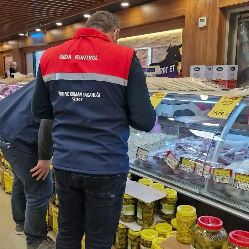Siirt’te gıda denetiminde 24 işletmeye 3,5 milyon lira ceza
