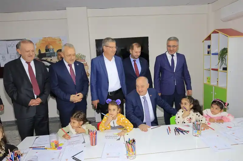 Denizli’de 4-6 yaş Kur’an Kursu ve Gençlik Merkezi hizmete açıldı
