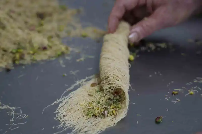 Diyarbakır’ın köklü tatlı firması 41’nci yıla özel fiyatlarda yüzde 50 indirime gitti
