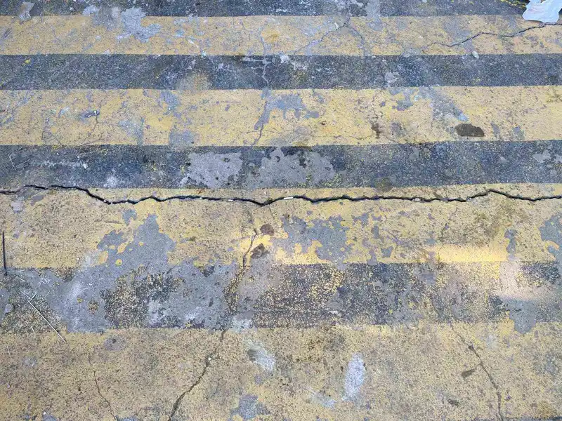 Ataşehir’de bina kolonlarında patlama paniği
