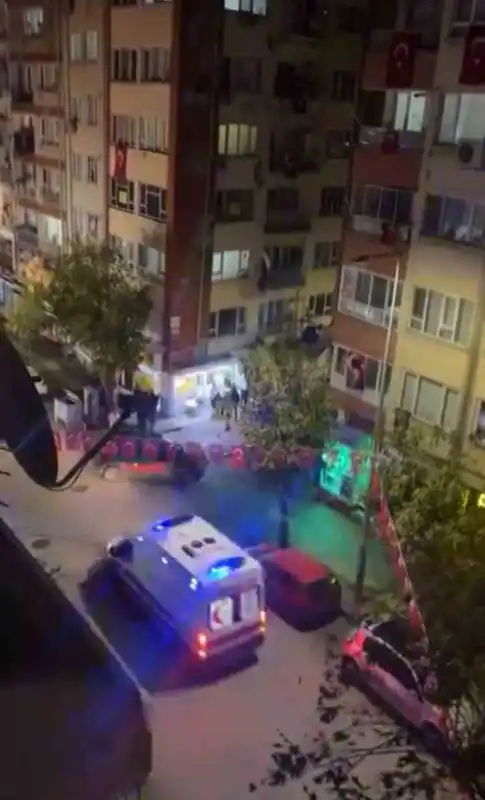 Bursa’da bıçaklı kavga: 1 kişi yaralandı
