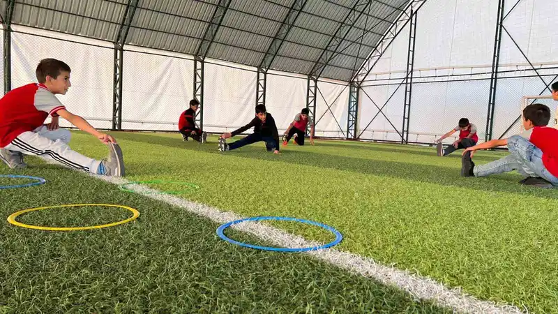Varto’da futbol kursu sürüyor
