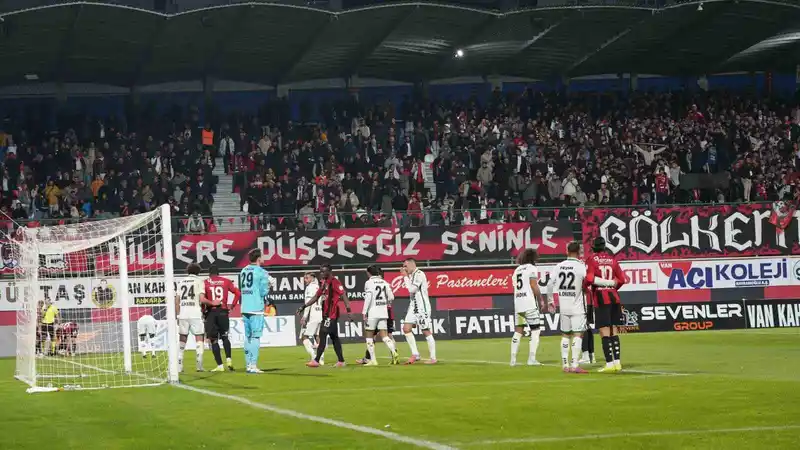 Trendyol 1. Lig: Vanspor FK: 3 - Sakaryaspor: 2
