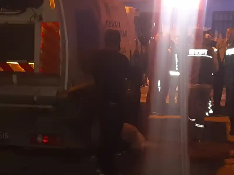 Bursa’da çöp kamyonu geri gelirken yaşlı adamı ezdi
