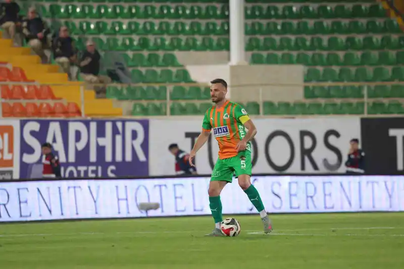 Trendyol Süper Lig: Alanyaspor: 1 - Kasımpaşa: 2 (Maç sonucu)
