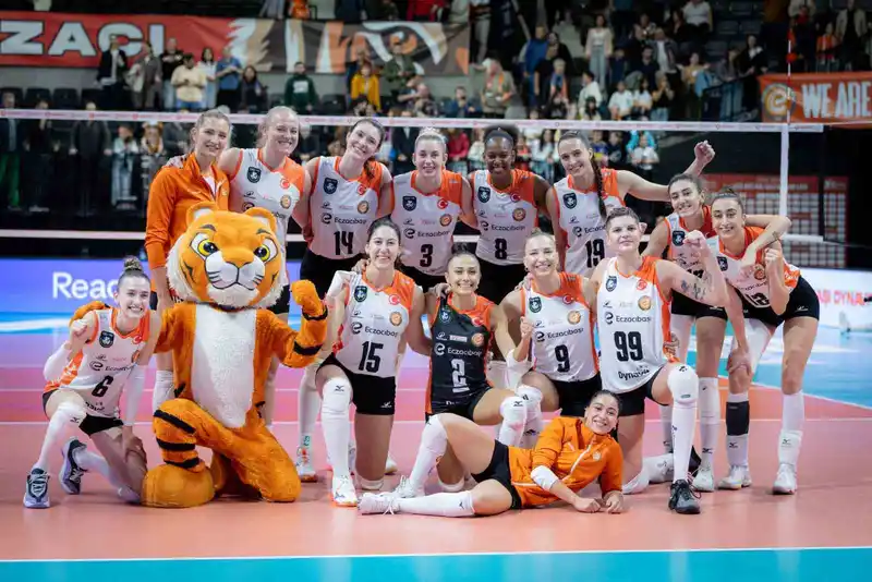 Eczacıbaşı Dynavit evinde galip
