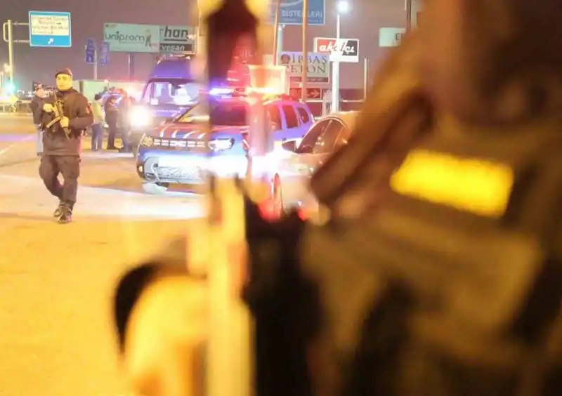 Aksaray’da jandarma ekipleri denetimlerini sürdürüyor
