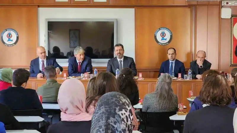 Temel Eğitim Genel Müdürü Savaşçı’nın Kütahya temasları
