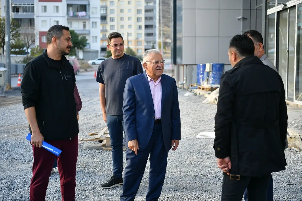 Altınoluk Sosyal Yaşam Merkezi’ni inceleyen Büyükkılıç, 