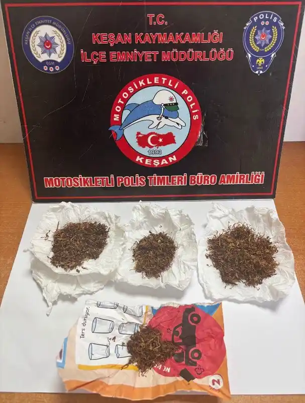 Keşan’da polisin durdurduğu 4 şüpheliden uyuşturucu ele geçirildi
