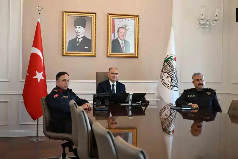 Manisa’da ekim ayı asayiş ve güvenlik konuları değerlendirildi
