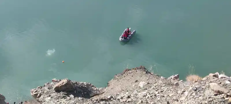 Otomobilin baraja uçtuğu kazada ölenlerin kimlikleri belirlendi
