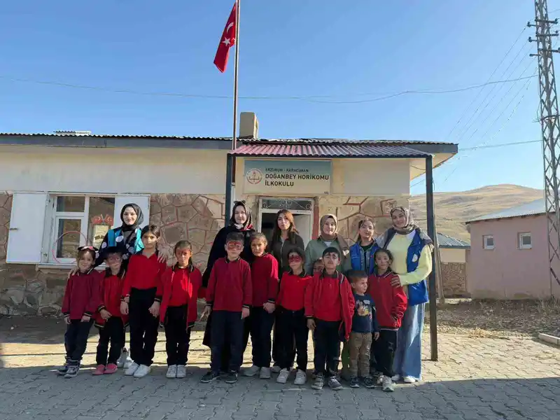 Narman’dan Karaçoban’a uzanan kardeşlik köprüsü

