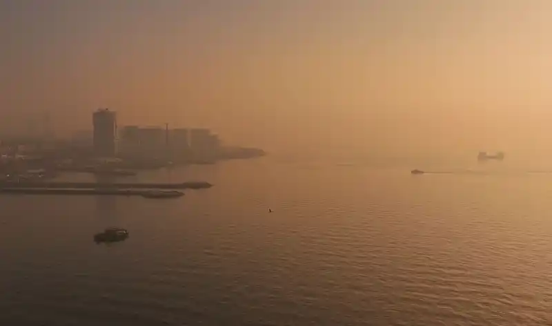 İstanbul sisle birlikte kartpostallık görüntülere sahne oldu
