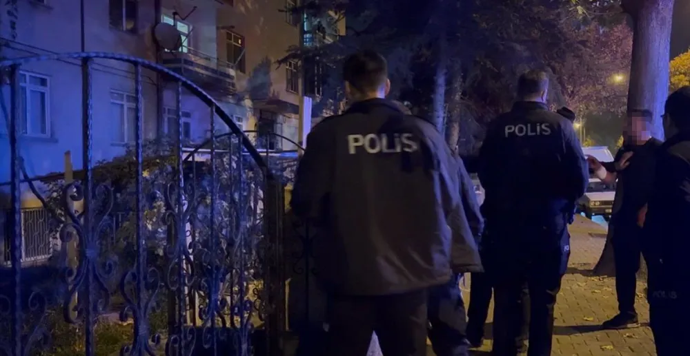 Annesinden para alamayınca kendine zarar vermeye kalktı