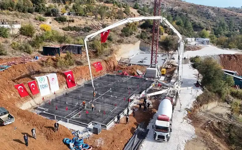 Kavaklıdere’de 9’uncu toplu konut için temel atıldı
