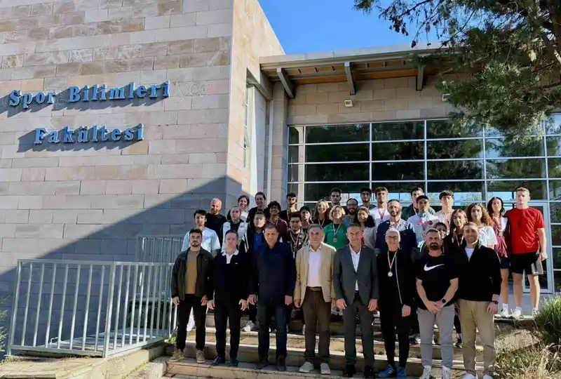 Cumhuriyet’in 102. yılı MSKÜ’de sporla kutlandı
