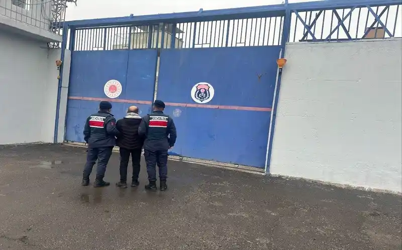 18 yıl kesinleşmiş cezası bulunan firari yakalandı