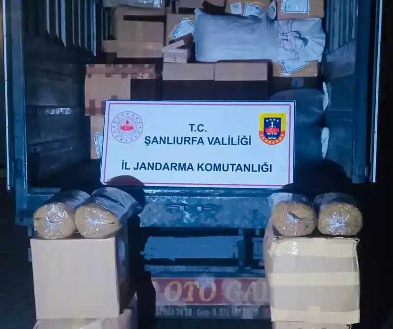 Siverek’te 3 tonun üzerinde kıyılmış tütün ele geçirildi
