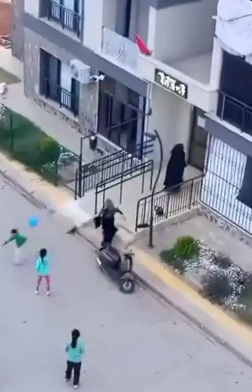 Gaziantep’te hademe 6 yaşındaki öğrenciyi bıçakladı