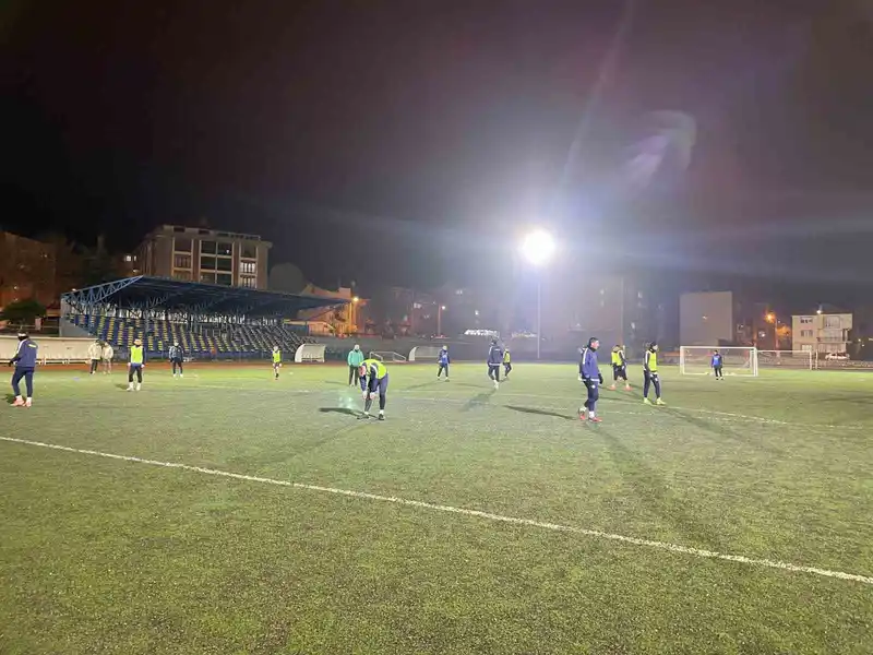 Söğütspor zorlu maçın hazırlıklarına devam ediyor