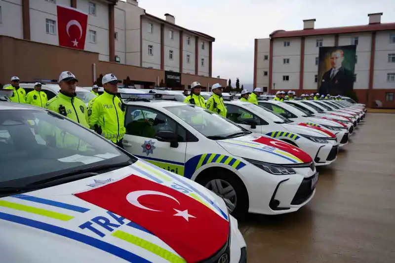 Erzincan’da güvenlik güçlerine 122 yeni araç teslim edildi