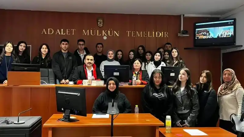 Sinop’ta öğrenciler adaletin işleyişini yerinde gözlemledi