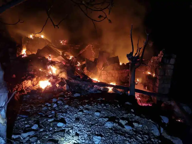Ev yandı, alzheimer hastası yaşlı kadın aranıyor