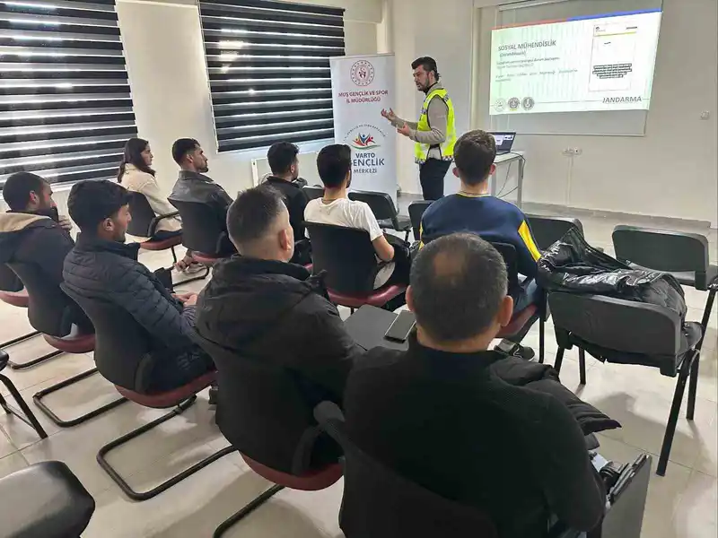 Muş’ta siber dolandırıcılığa karşı bilinçlendirme faaliyeti