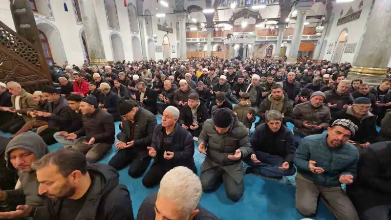 Kütahya’da "Camide Buluşalım" sabah namazı buluşması