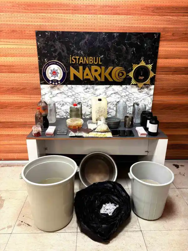 Şişli’de uyuşturucu imalathanesine baskın: 97 kilo uyuşturucu ele geçirildi