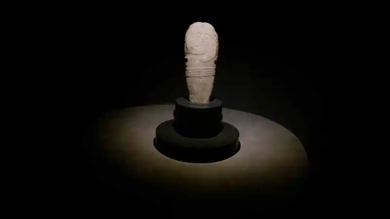 Taş Baba Heykeli ilgi odağı